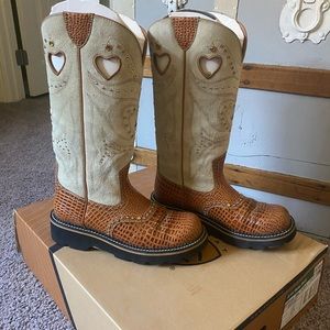 Ariat-women’s baby buck boots